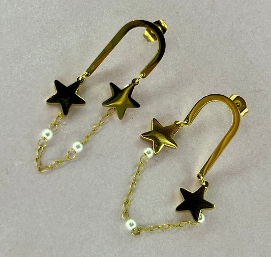 Aretes con detalles de estrellas