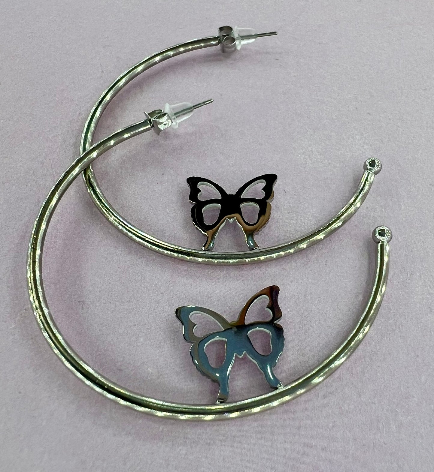 Aretes con detalle de Mariposa